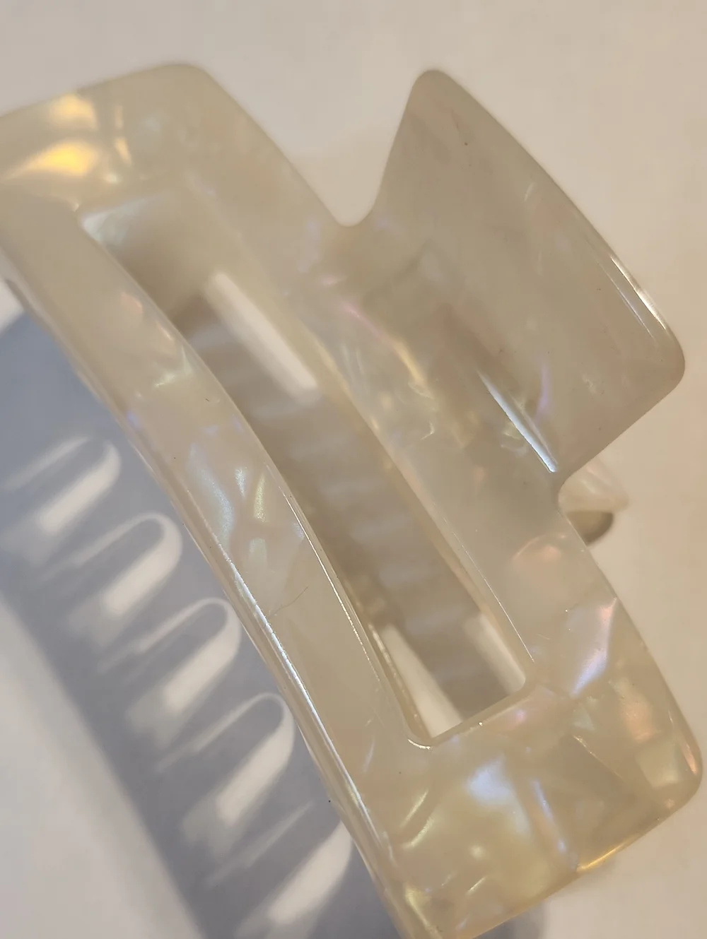 NWOT Acetate Hair Clip 4 inches